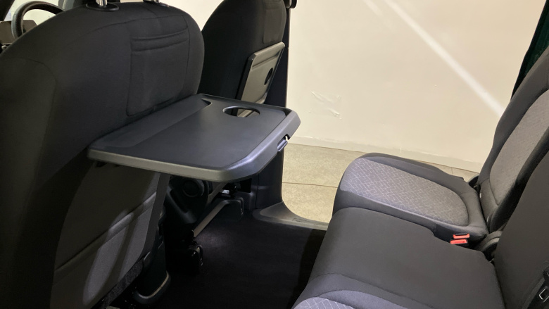 Volkswagen ID. Buzz 210kW Life Pro 86kWh 5dr LWB Auto [7 Seat] Electric Estate